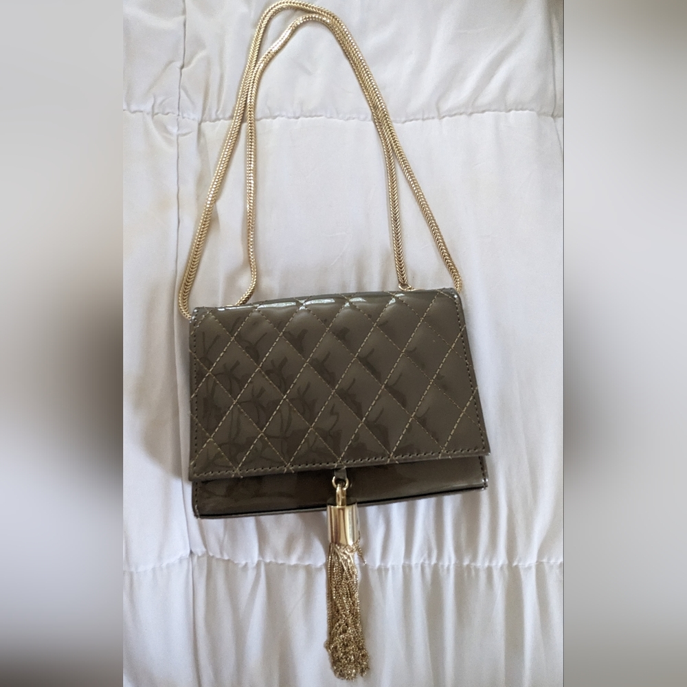 Women's Beautiful Evening Should Bag Crossbody Clutch Gold Chain Glossy pewter